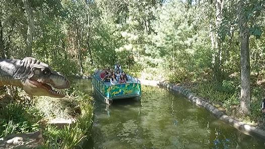 Dinosaurios y mina subterránea